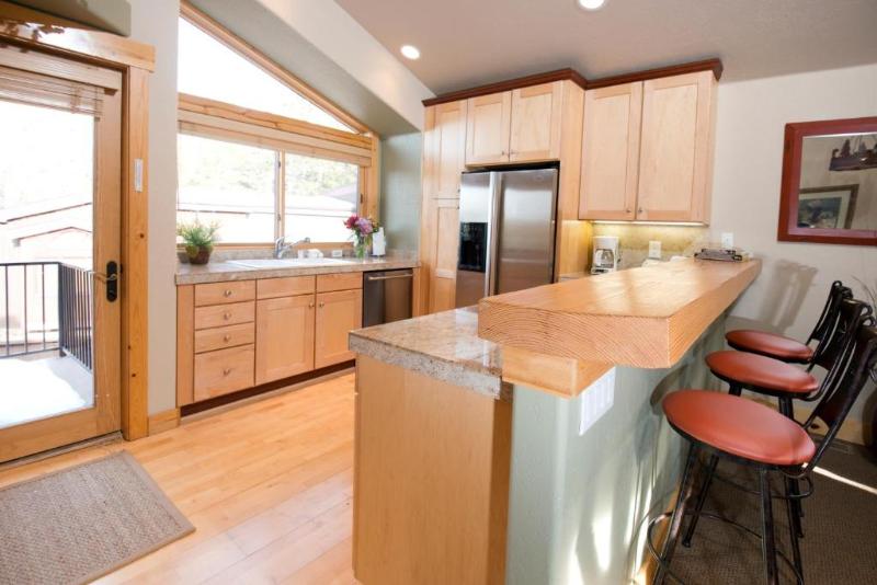 Номер Стандарт, Kirkwood Mountain Resort Properties
