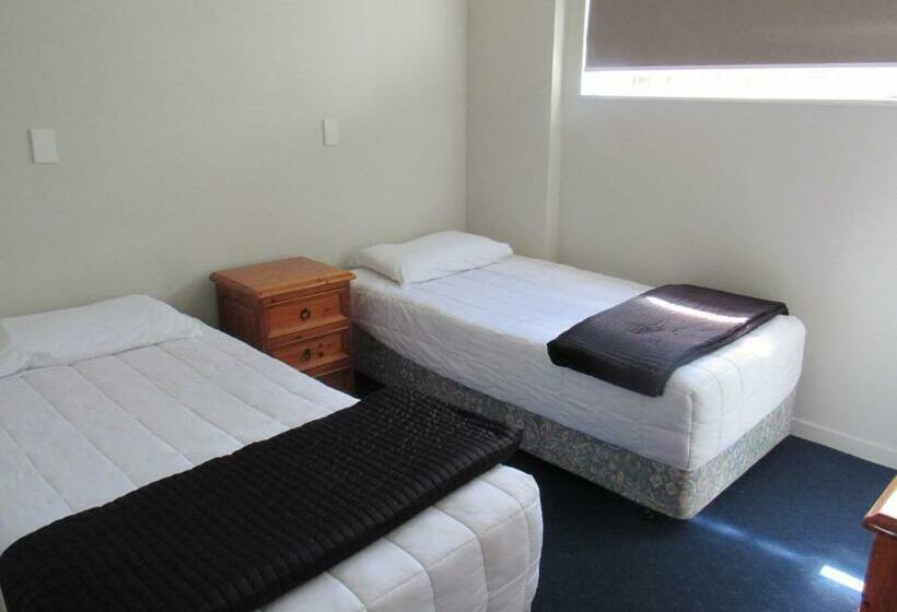 Люкс, Palmerston North Motel