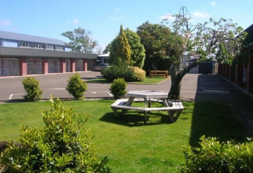 Люкс, Palmerston North Motel