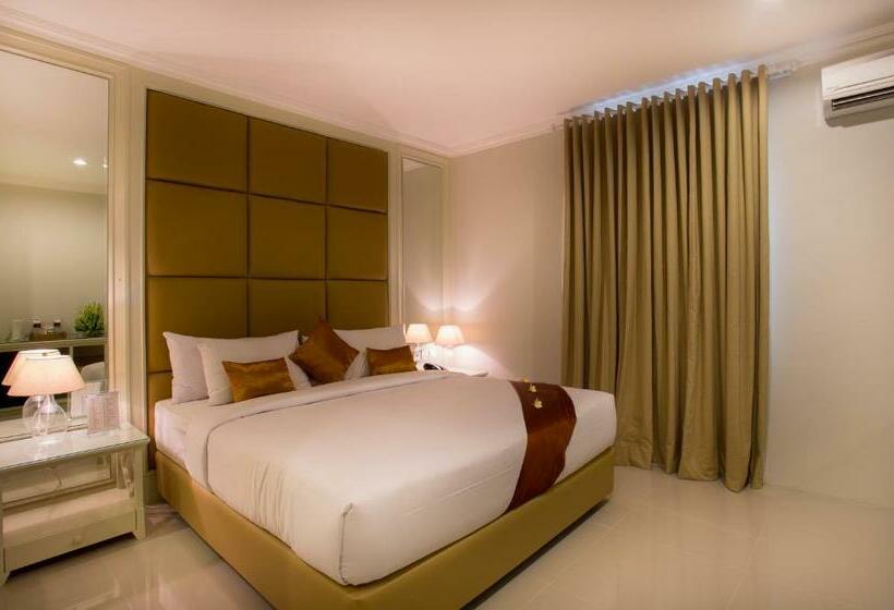 Номер Deluxe с Балконом, Amalfi Hotel Seminyak