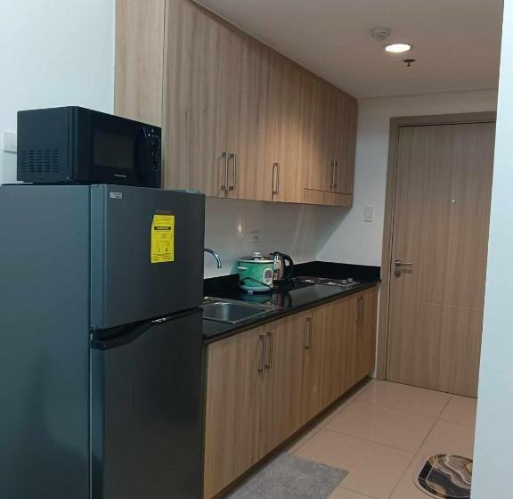 침실 1개 발코니 아파트, Shell Residences