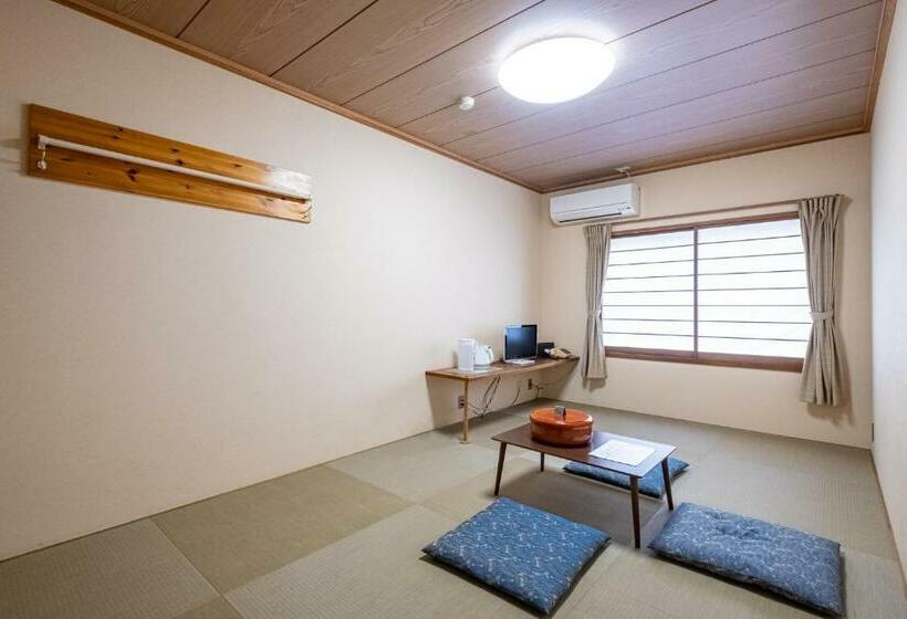 Номер Стандарт Совместная Ванная, Kawaguchiko Station Inn