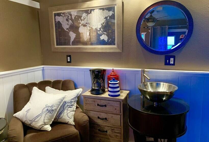 اتاق پریمیوم چهارنفره, Ocean House Inn & Condos