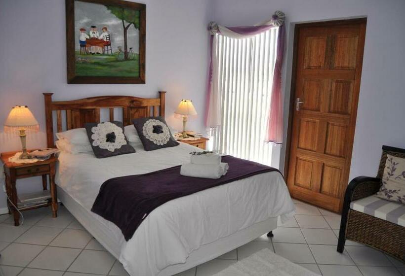 Номер Стандарт, Makarios B&b