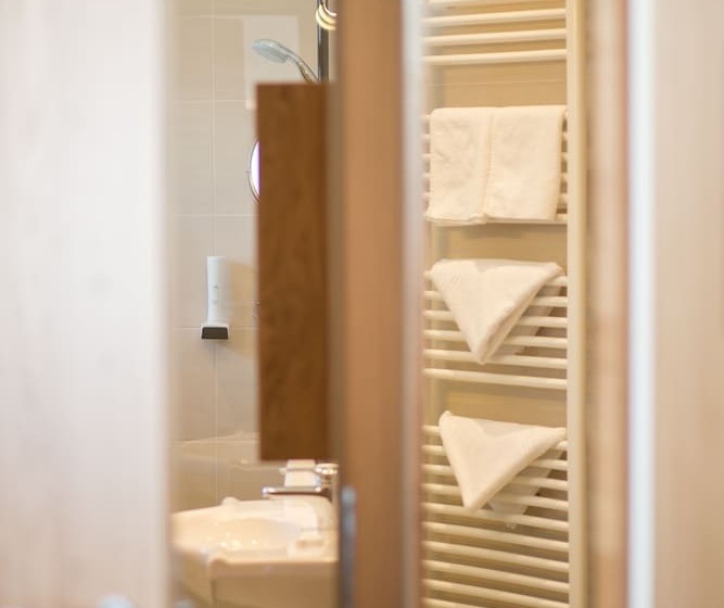 Suite Familiar, Panoramahotel Gürtl