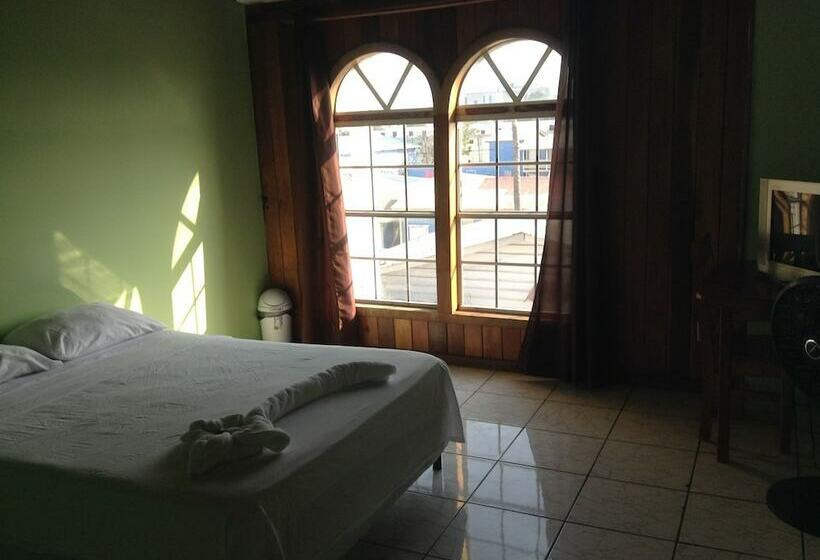 اتاق استاندارد, Amelia Guest House