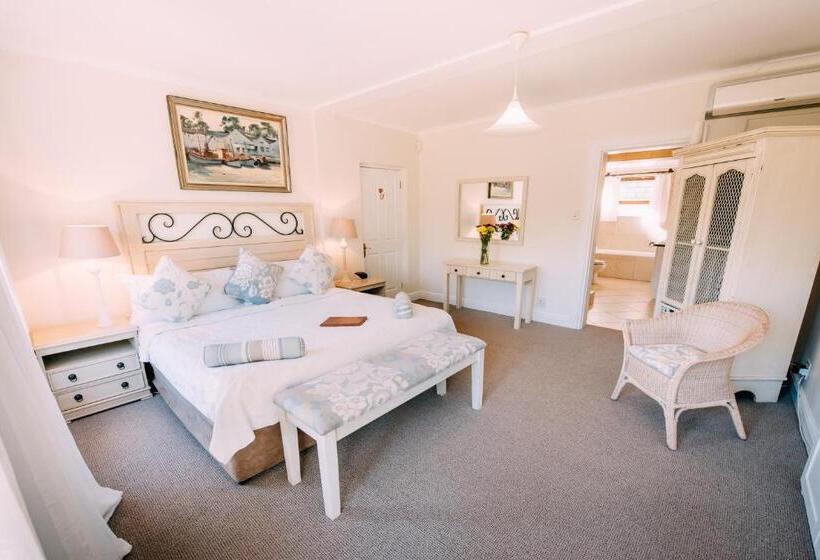 Люкс Вид на Сад, La Vista Lodge