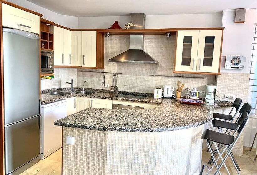 Апартаменты 3 Спальни, Skol Apartments Marbella