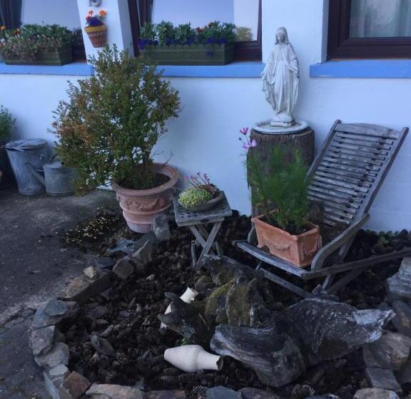 Номер Стандарт, B&b De Eifelhoeve