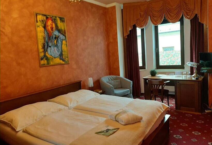 سوییت جونیور, Brioni Suites