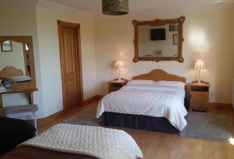 Семейный Номер Deluxe, Caldra B&b