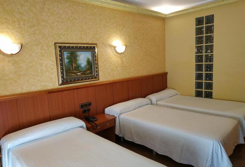 4인용 스탠다드 룸, Real de Castilla