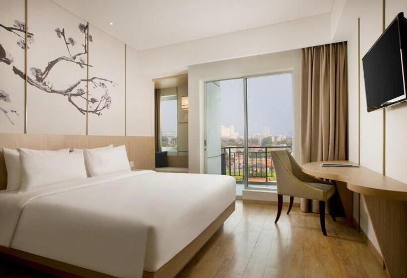 Номер Deluxe, Santika Mega City  Bekasi