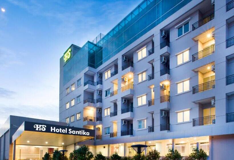 Номер Superior Кровать Куин, Santika Mega City  Bekasi