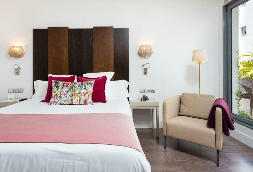 Номер Deluxe с Террасой, La Laguna Gran Hotel