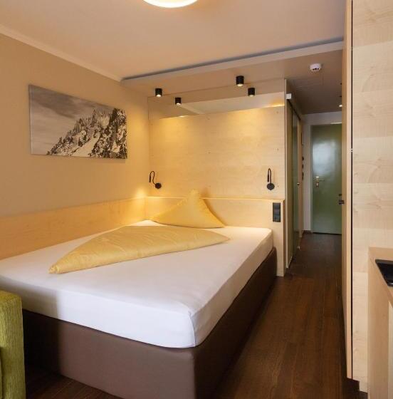 اتاق استاندارد یک تخته با بالکن, Wohlfühlhotel Hubertushof