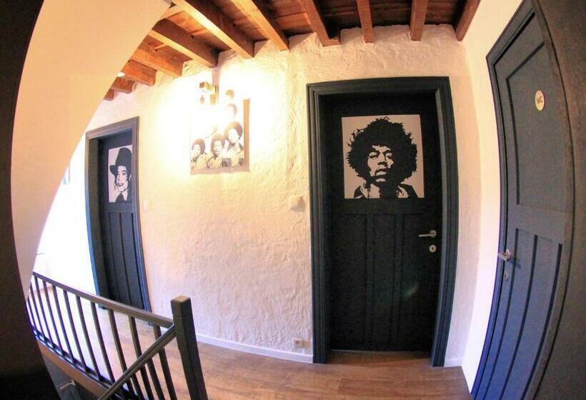 Номер Стандарт, B&b Music City