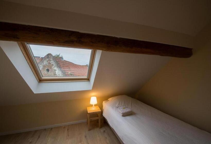Полулюкс, B&b 't Maanhof