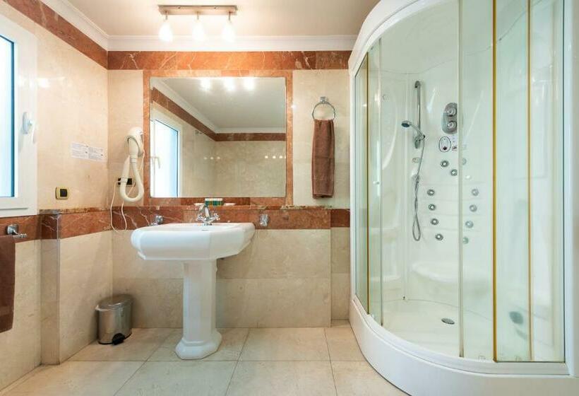 Апартаменты 2 Спальни, Holiday Club Playa Amadores