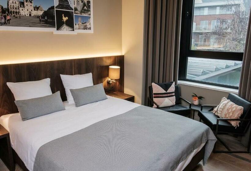 Standard Room with Views, Elisabeth