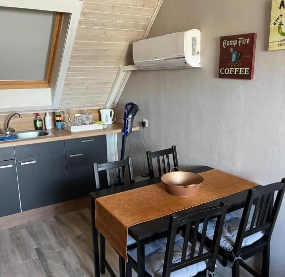 Семейный Номер, B&b 't Hemelbedje
