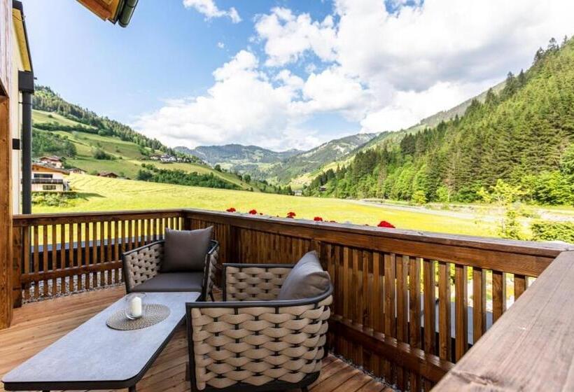 سوییت جونیور با بالکن, Schiederhof