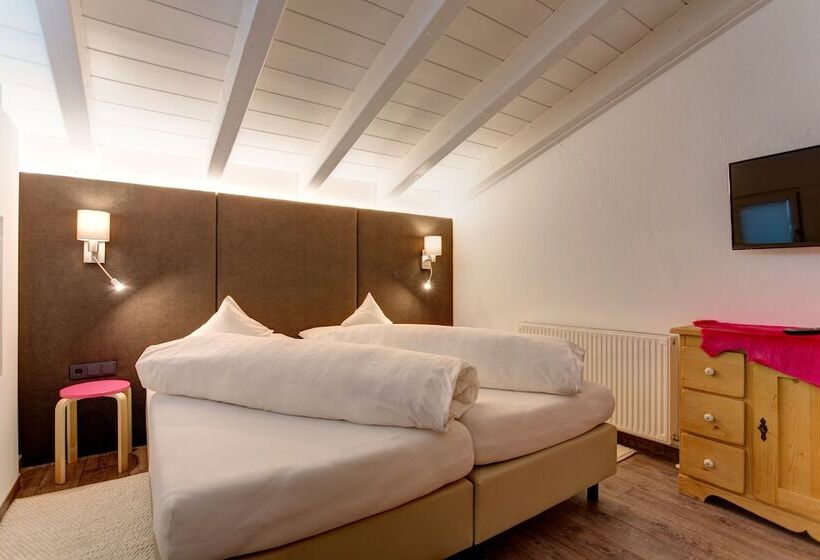 Люкс 2 Спальни, Am Dorfplatz Suites  Adults Only
