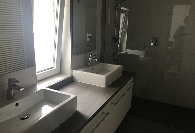 Люкс 2 Спальни, Am Dorfplatz Suites  Adults Only