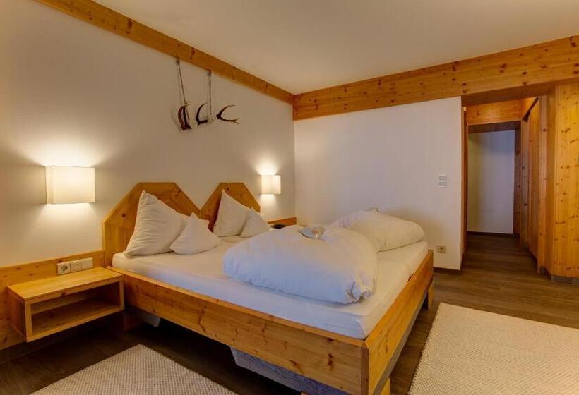 Полулюкс, Am Dorfplatz Suites  Adults Only