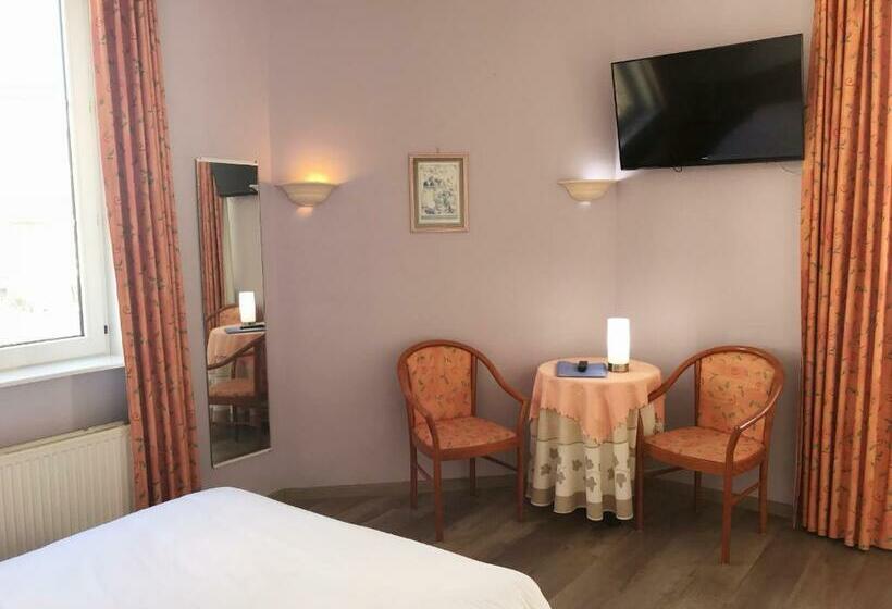 Номер Стандарт, Claridge