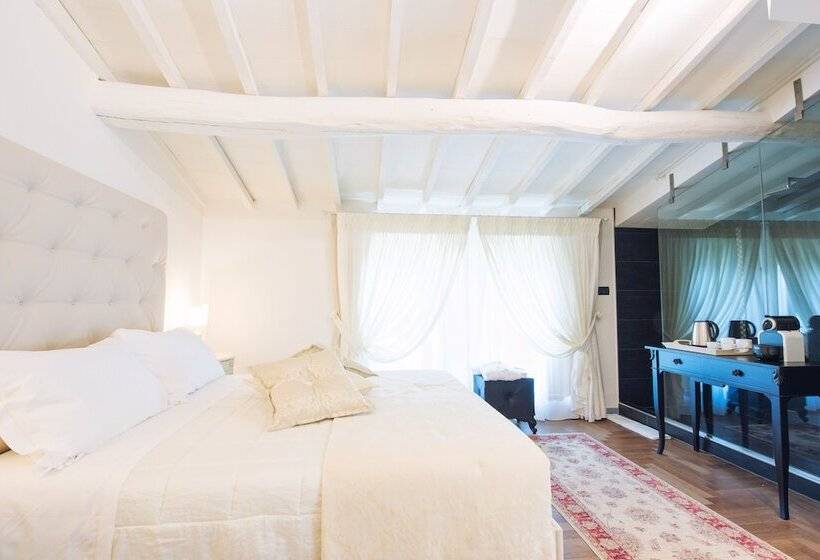 Люкс, Relais Sassa Al Sole