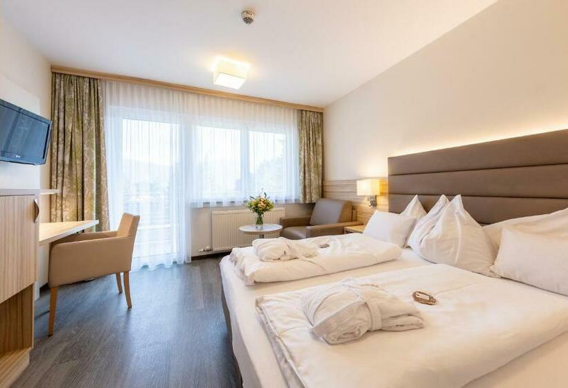 اتاق سوپریور با بالکن, Restaurant Grimmingblick