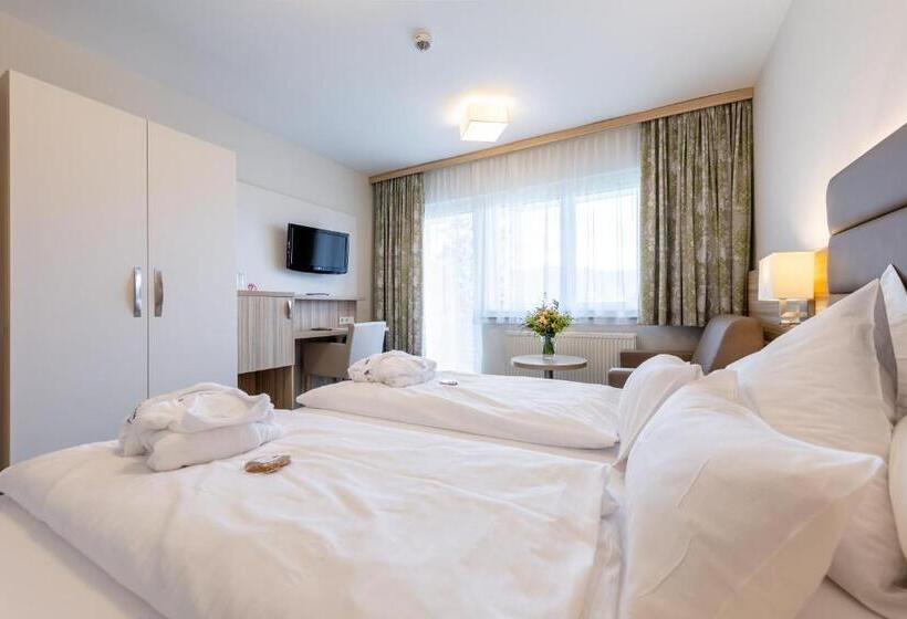 اتاق سوپریور با بالکن, Restaurant Grimmingblick