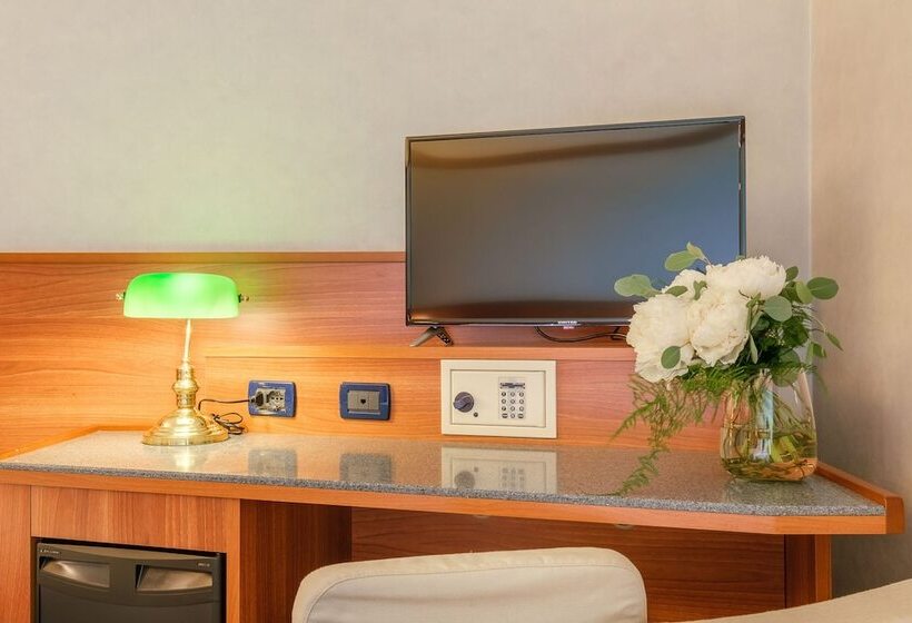 اتاق استاندارد سه نفره, Shg Hotel Bologna