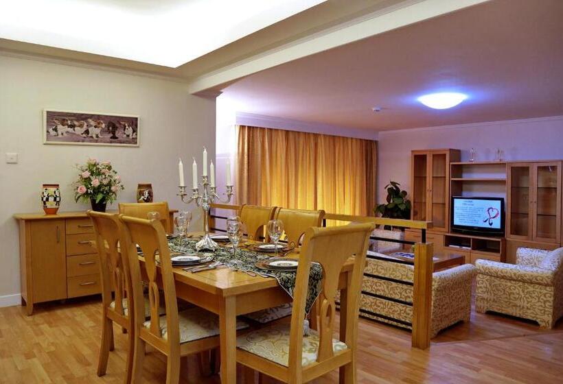 Apartamento 2 Dormitórios, Lido Apartment