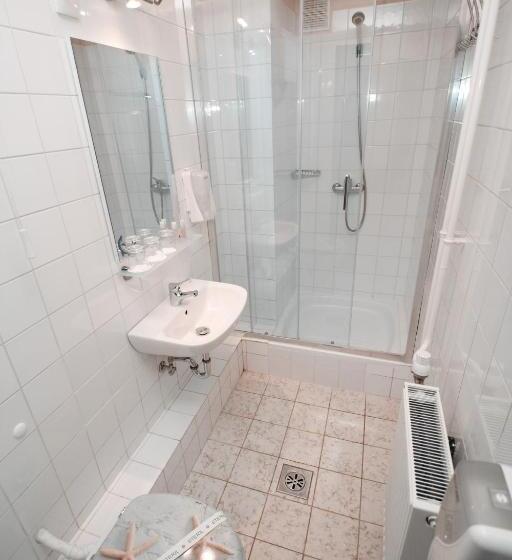 Номер Стандарт Трехместный, Aquilo Hotel Panoráma