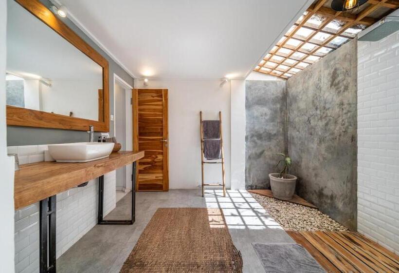 Номер Deluxe, Mowies Gili Air