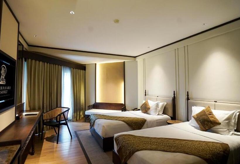 Номер Deluxe, The Singhasari Resort Batu