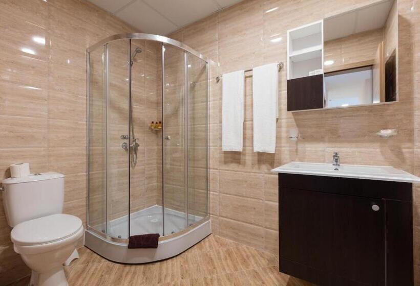 דירת 2 חדרי שינה בצד עם נוף לים, Premier Fort Sands Resort   Full Board