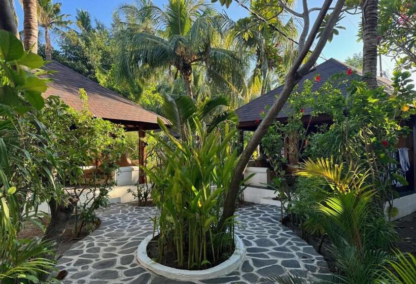 Standaardbungalow, Scallywags Beach Club