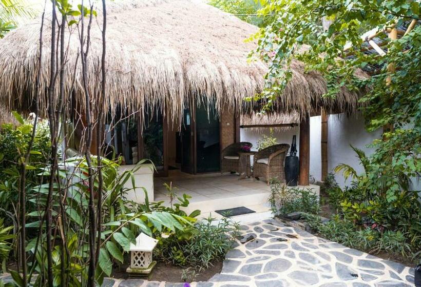 Standaardbungalow, Scallywags Beach Club