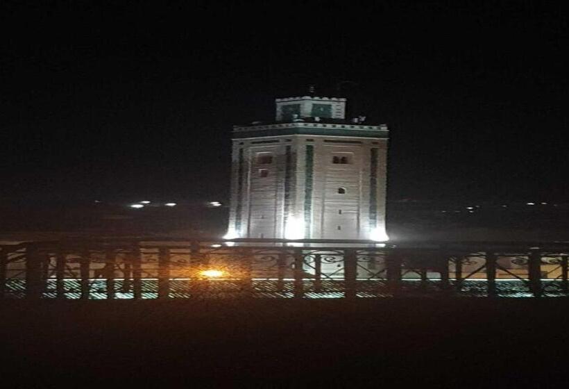 اتاق لوکس, Hostel Rcif
