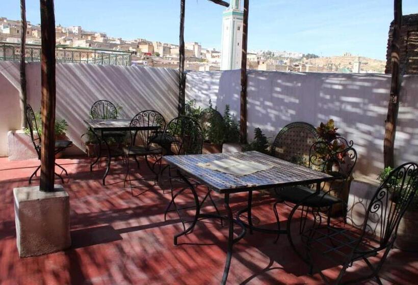 اتاق استاندارد چهار تخته, Hostel Rcif