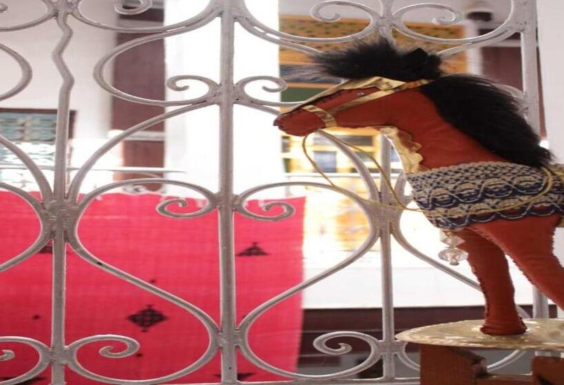 اتاق استاندارد چهار تخته, Hostel Rcif