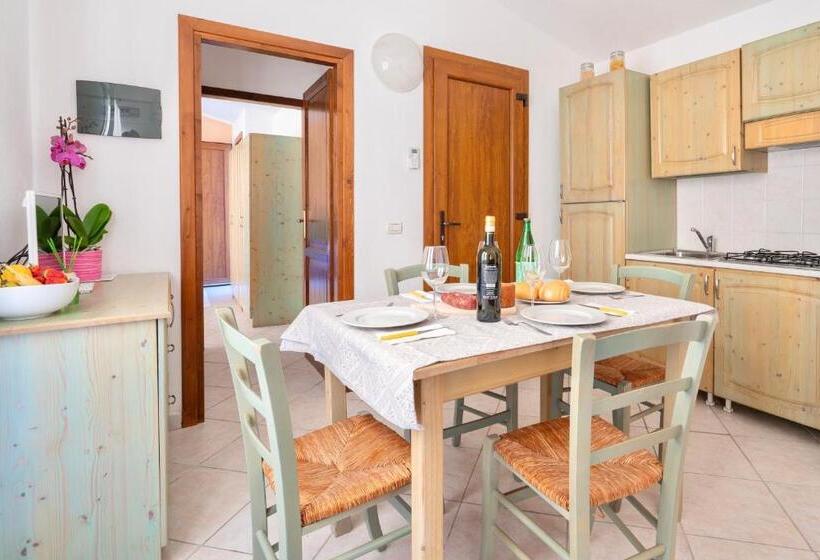 آپارتمان 1 خوابه با چشم‌انداز دریا, Residence With Swimming  Pool In Badesi