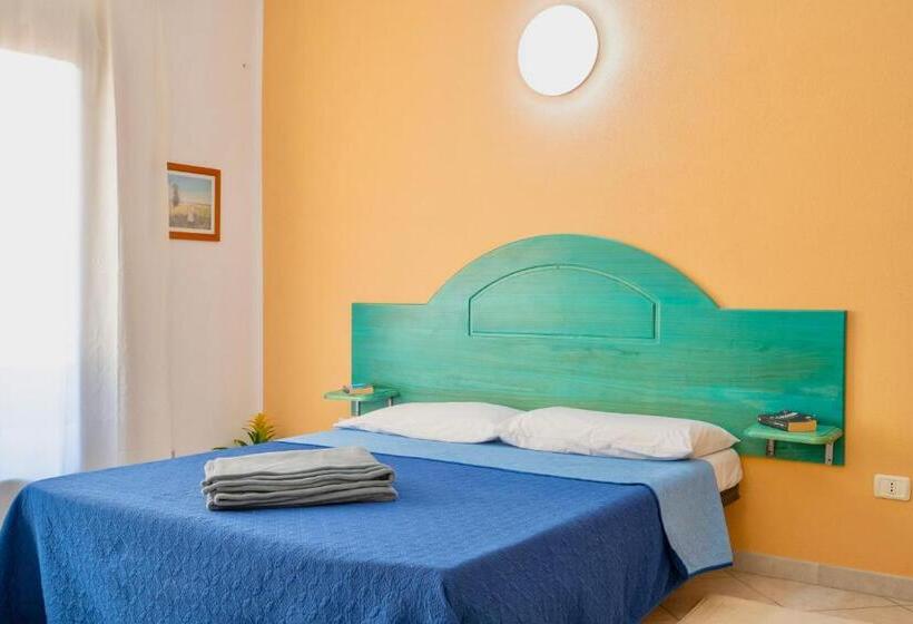 آپارتمان 1 خوابه با چشم‌انداز دریا, Residence With Swimming  Pool In Badesi