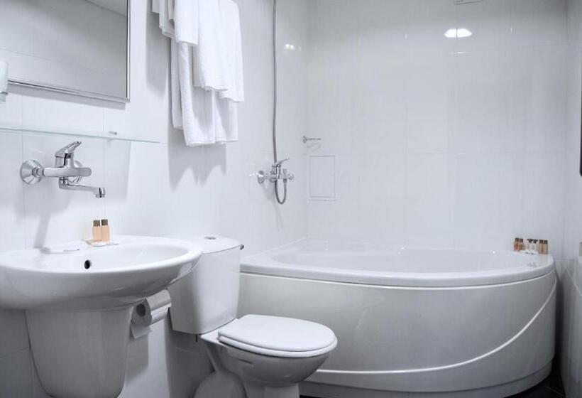 山の見えるジュニアスイート, Hemus Hotel   Vratza