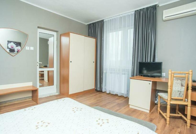 家庭间, Family Hotel Accent