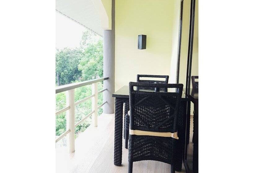 سوییت, Alona Northland Resort