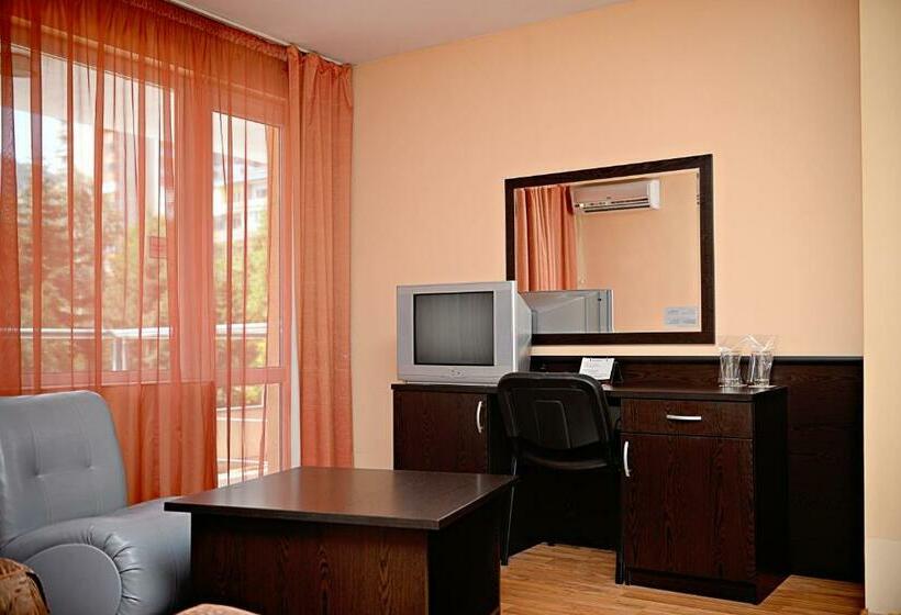 스탠다드 룸, Family Art Hotel Zora